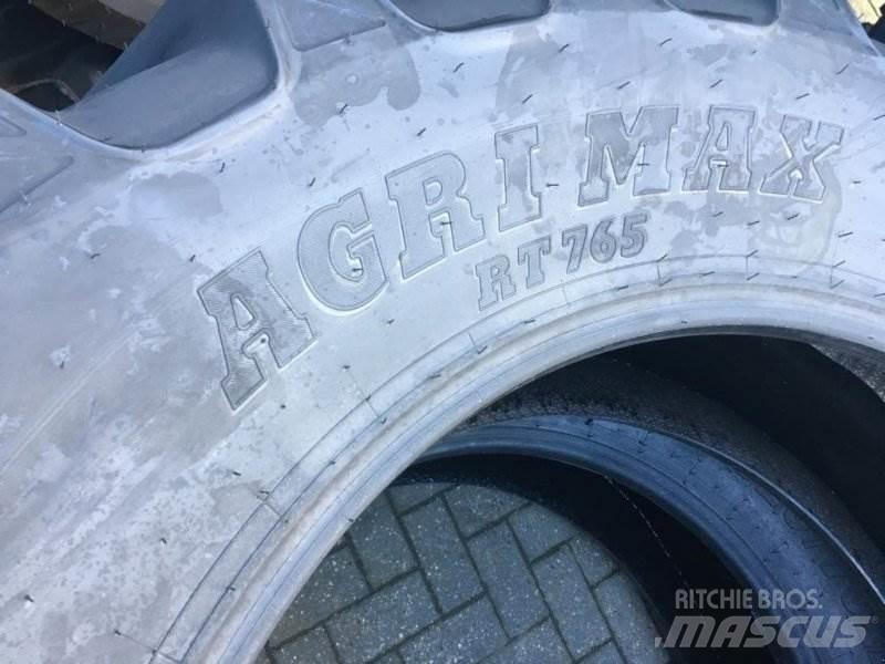 BKT 520/70 R 38 Riepas, riteņi un diski