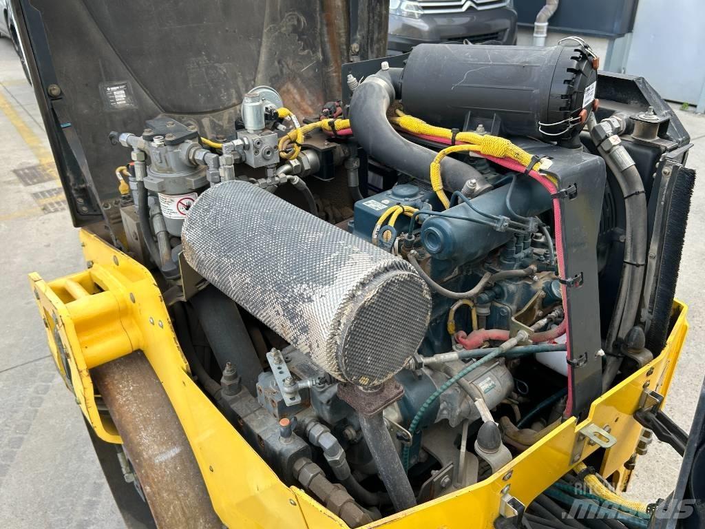 Bomag BW 120 AD-5 Divvalču grunts veltņi