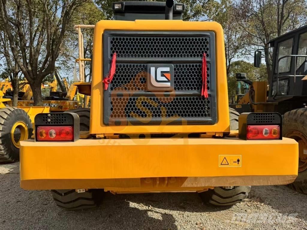 LiuGong 856 Iekrāvēji uz riteņiem