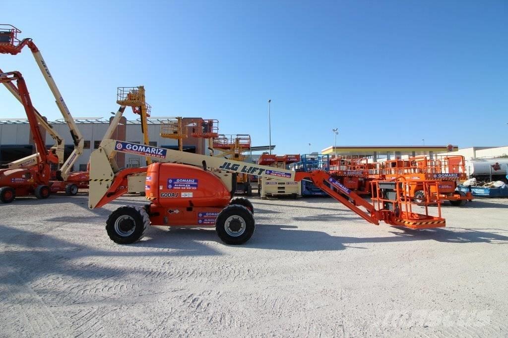 JLG 600 AJ Strēles pacēlāji