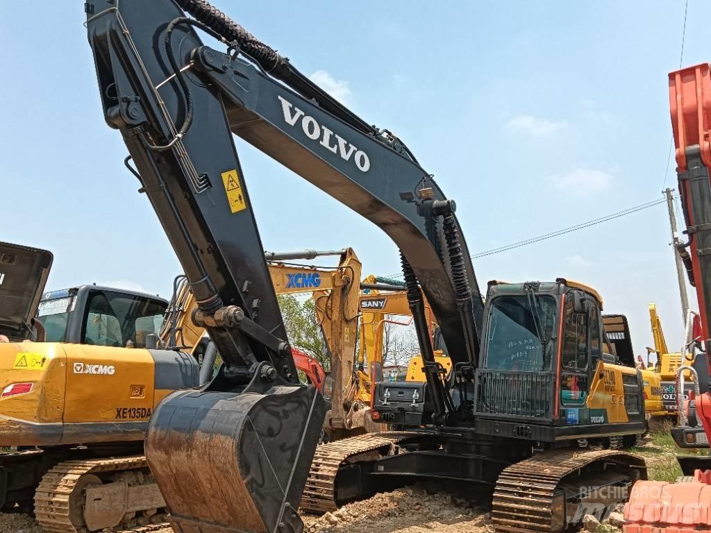 Volvo EC 240 Kāpurķēžu ekskavatori