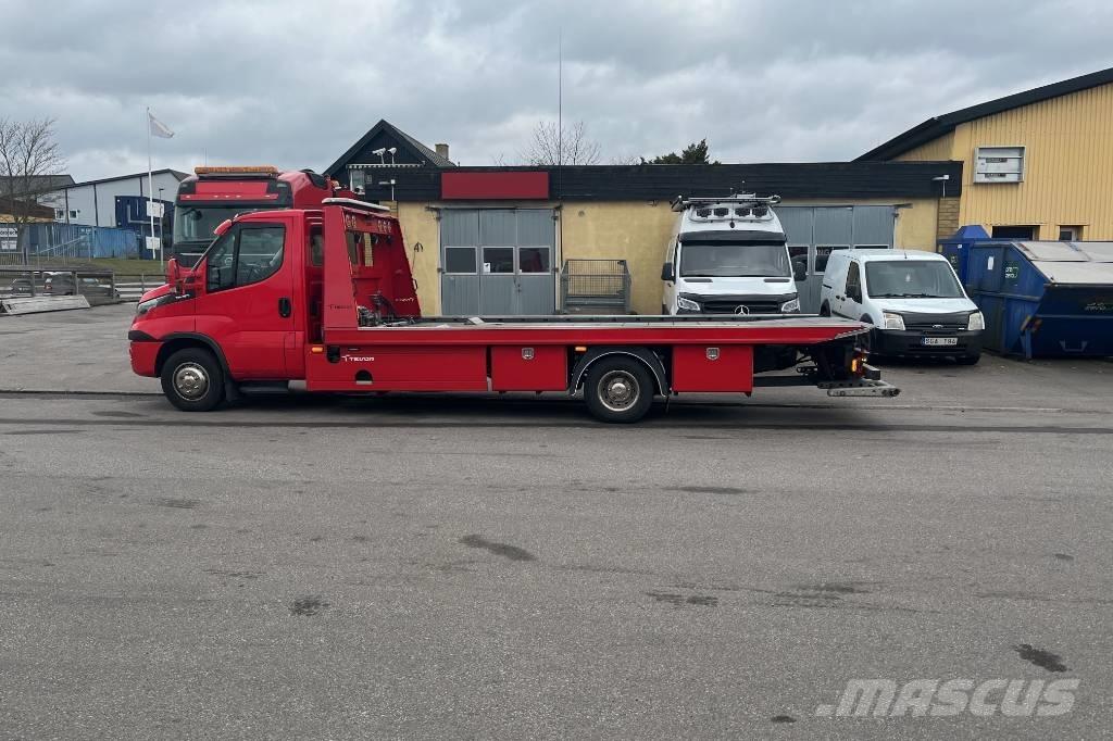 Iveco Daily 72 C18 Evakuators ar manipulatoru
