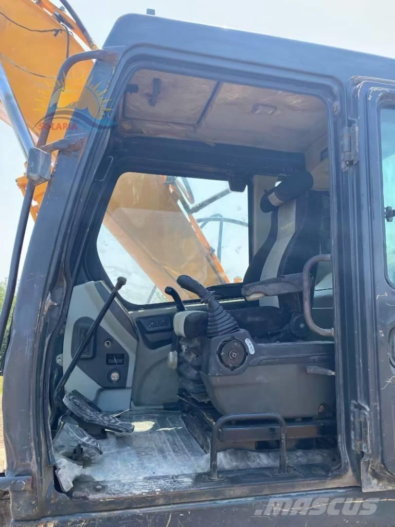 Hyundai Robex 215-7 Kāpurķēžu ekskavatori