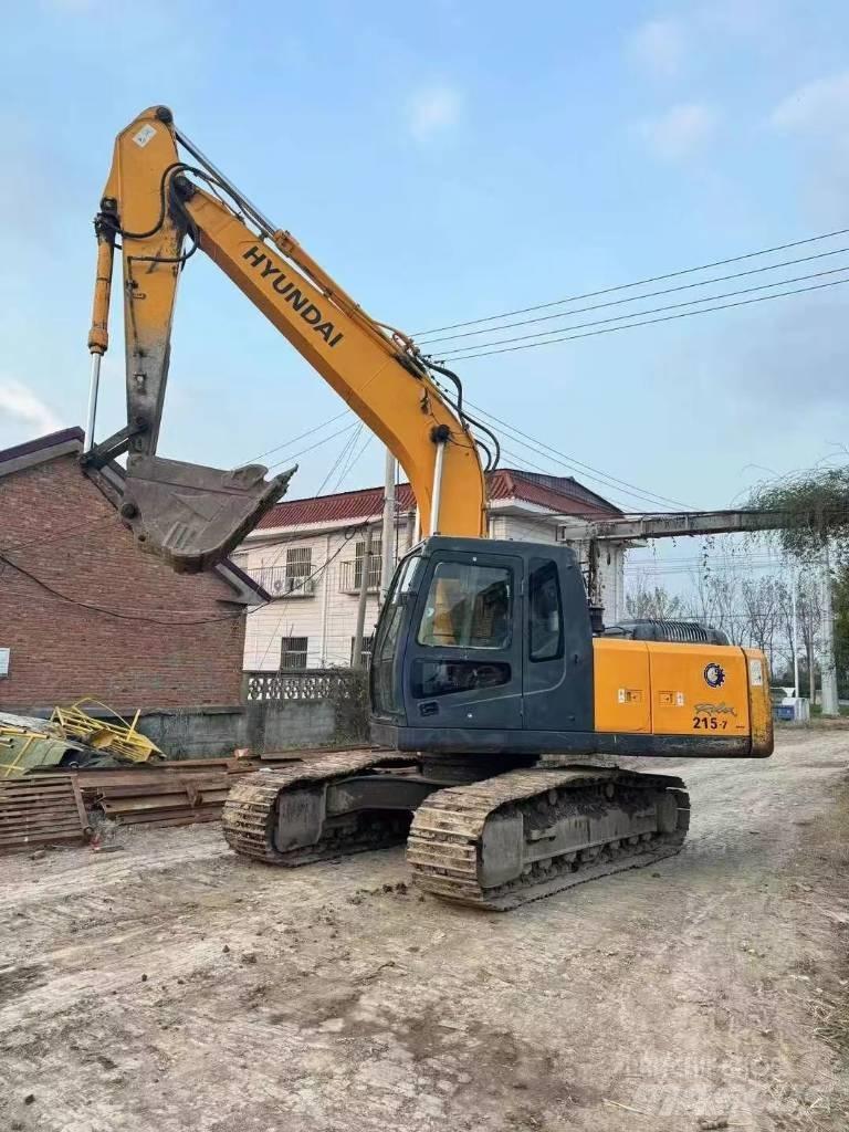 Hyundai Robex 215-7 Kāpurķēžu ekskavatori