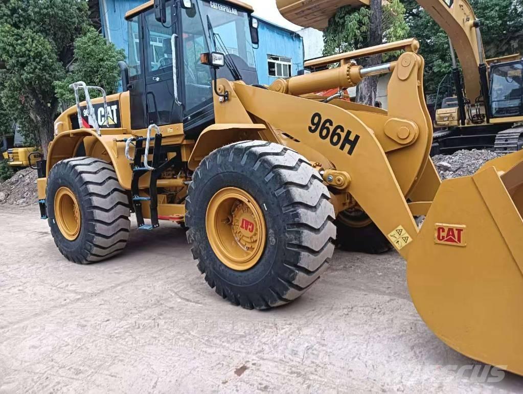CAT 966H Iekrāvēji uz riteņiem