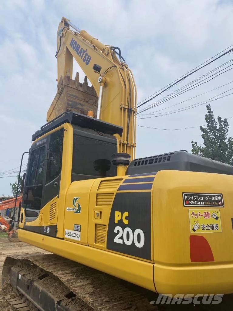 Komatsu pc200-8 Kāpurķēžu ekskavatori