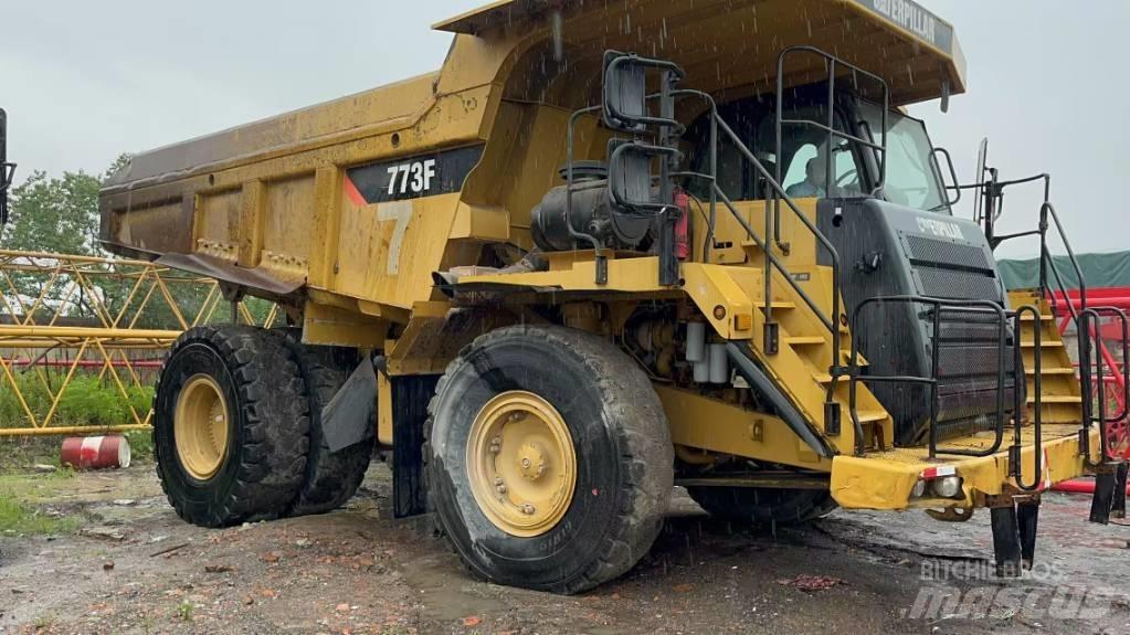 CAT 773 F Artikulētie pašizgāzēji