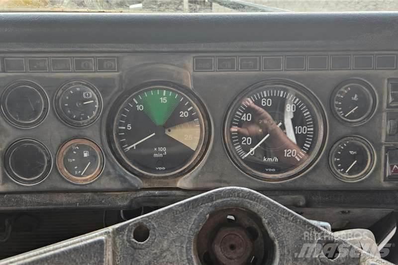 MAN 30-240 Citi