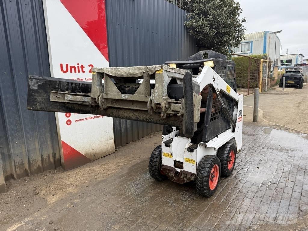 Bobcat S 70 Lietoti riteņu kompaktiekrāvēji