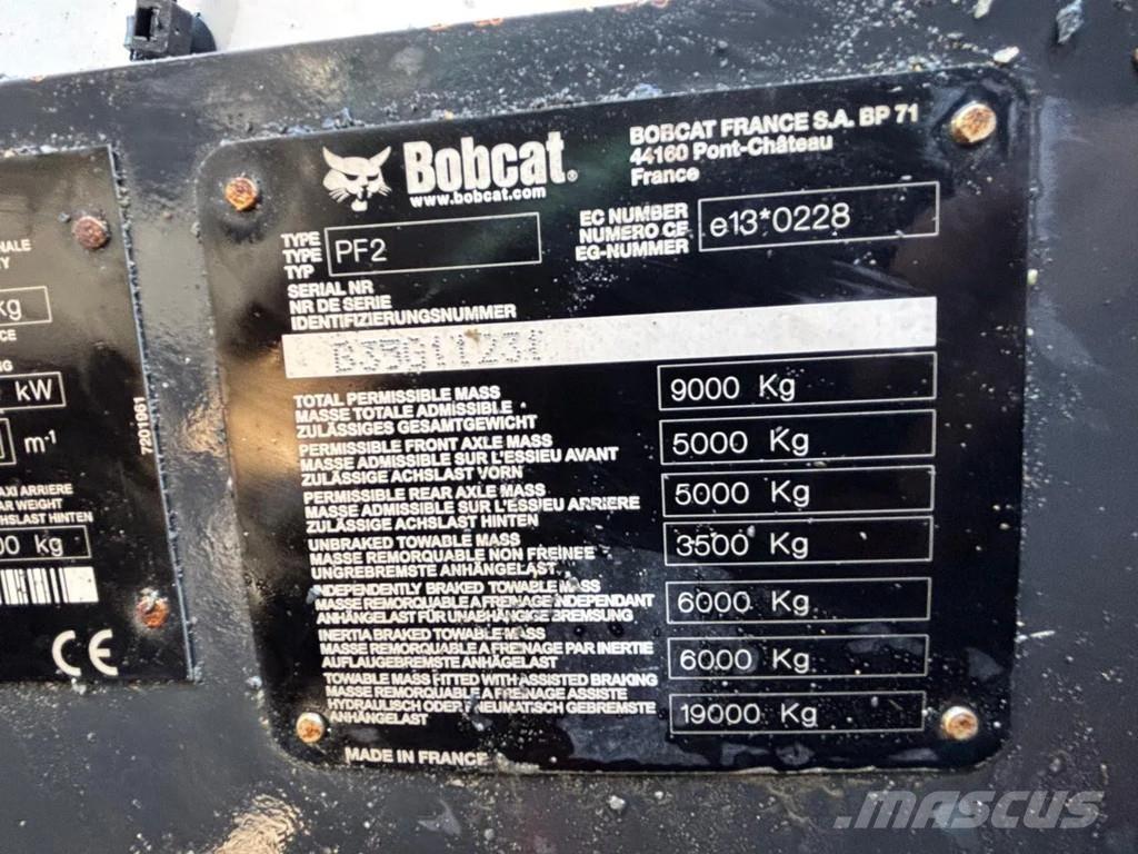Bobcat TL470 Lauksaimniecības pacēlāji