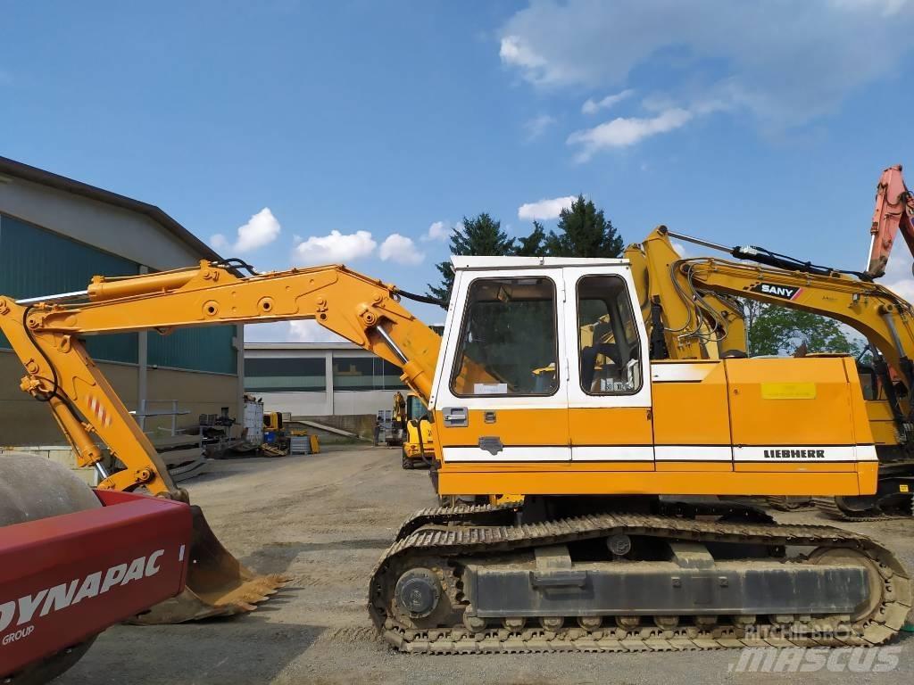 Liebherr 902 Kāpurķēžu ekskavatori