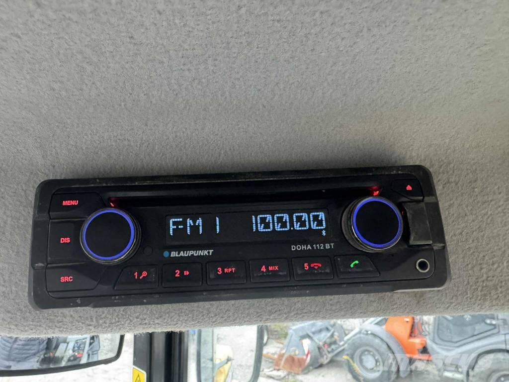 CAT 907 M Iekrāvēji uz riteņiem