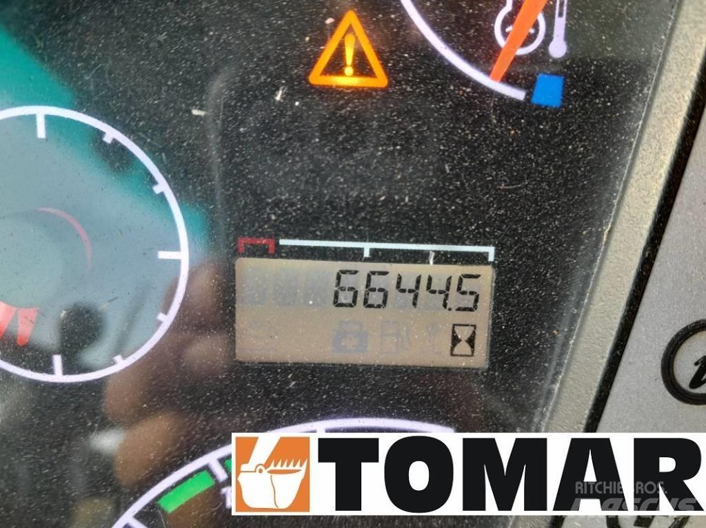 JCB 3 CX Ekskavatori-iekrāvēji
