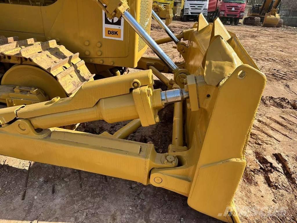 CAT D 8 K Kāpurķēžu buldozeri