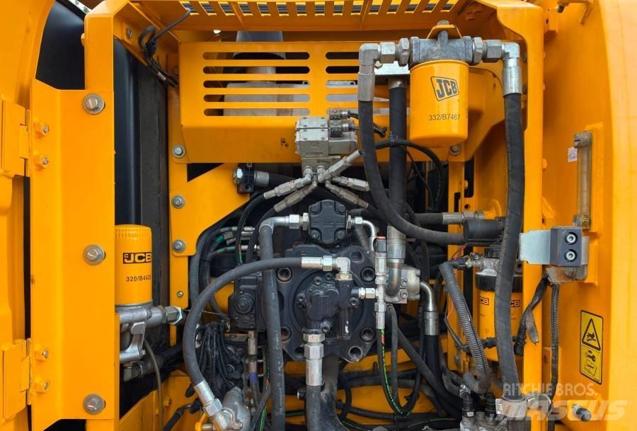 JCB JS 220 N LC Kāpurķēžu ekskavatori