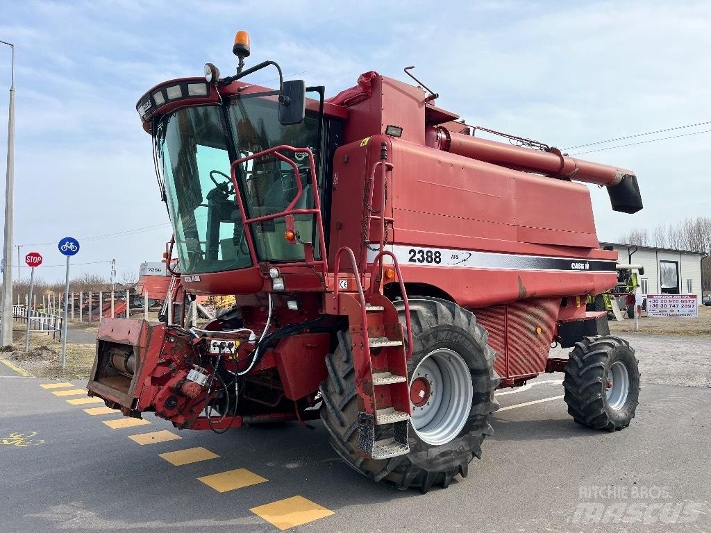 Case IH 2388 Ražas novākšanas kombaini