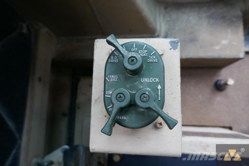 CAT 130G Ex-army Greideri