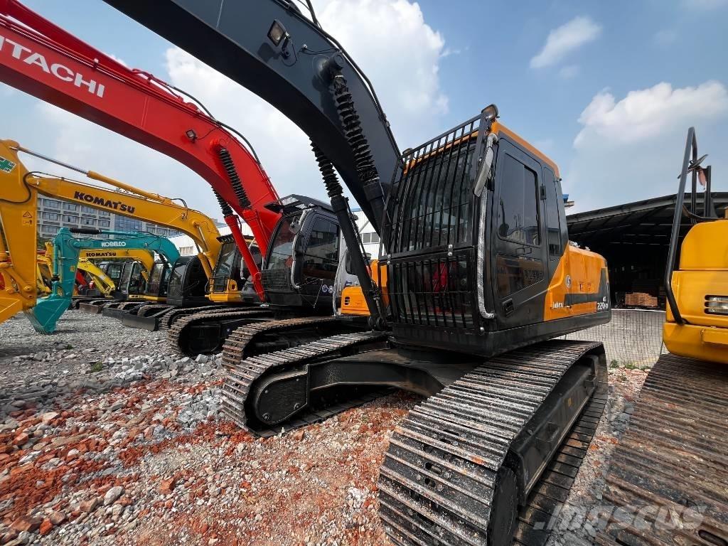 Hyundi HX220HD Kāpurķēžu ekskavatori