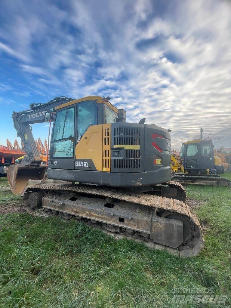 Volvo ECR 235 E Kāpurķēžu ekskavatori