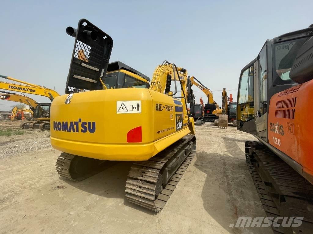 Komatsu PC 130 Kāpurķēžu ekskavatori