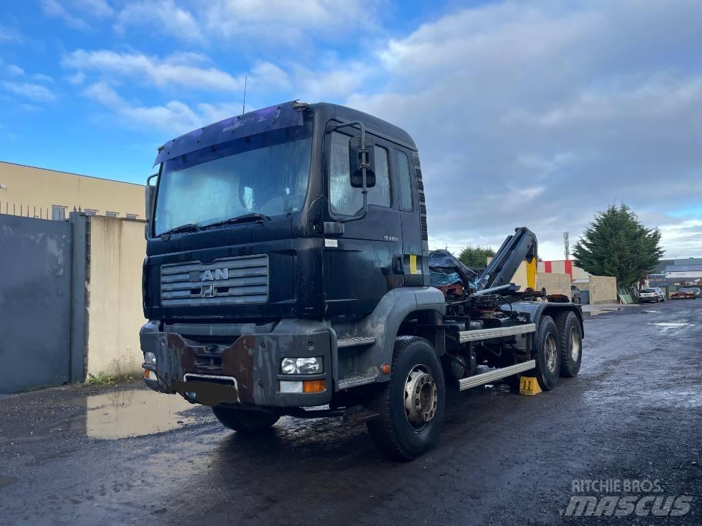 MAN TGA 26.410 Treileri ar āķi