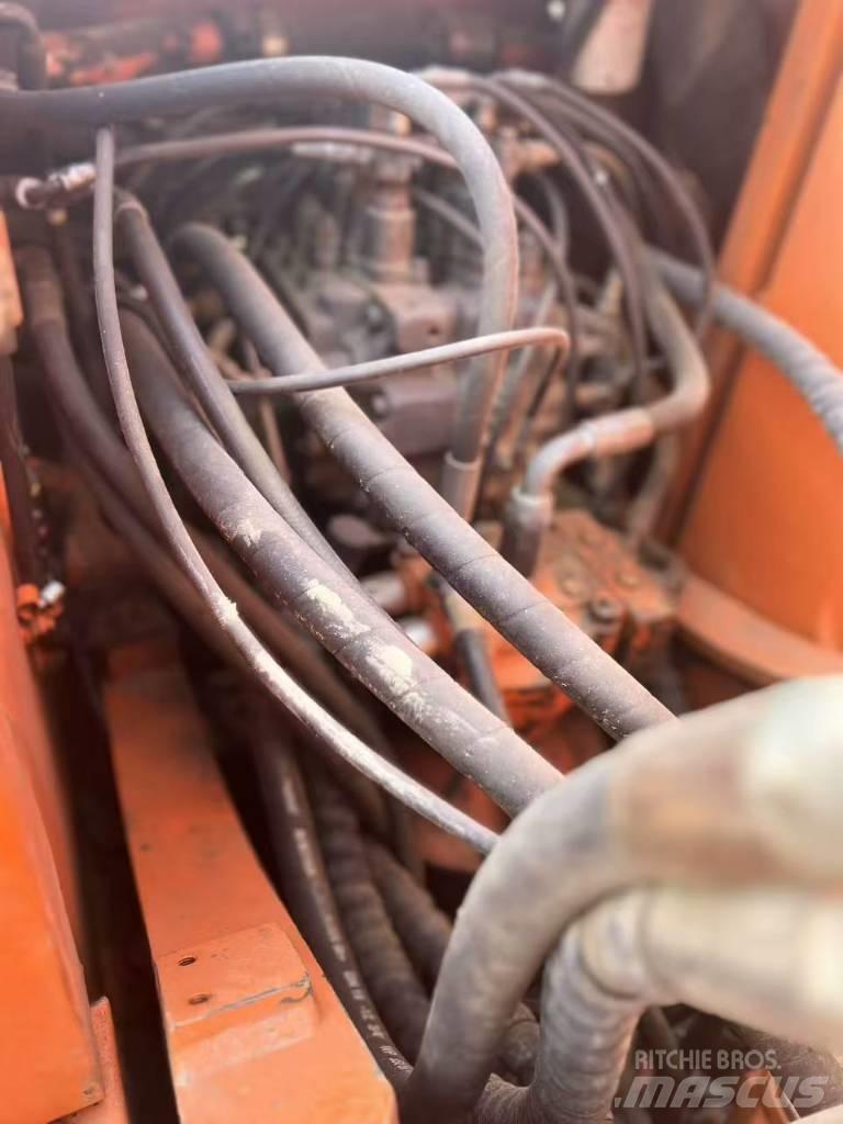 Doosan DH150 W-7 Ekskavatori uz riteņiem