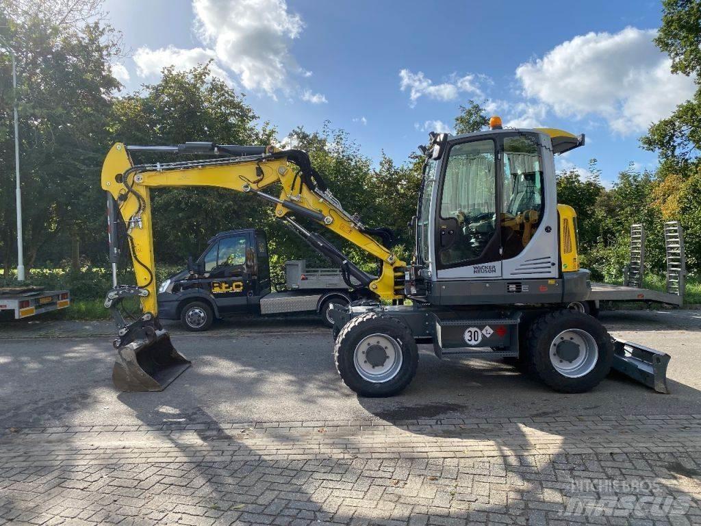 Wacker Neuson EW65 Ekskavatori uz riteņiem