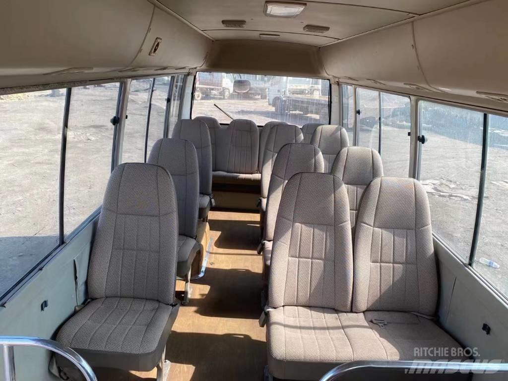 Toyota Coaster Bus Mikroautobusi