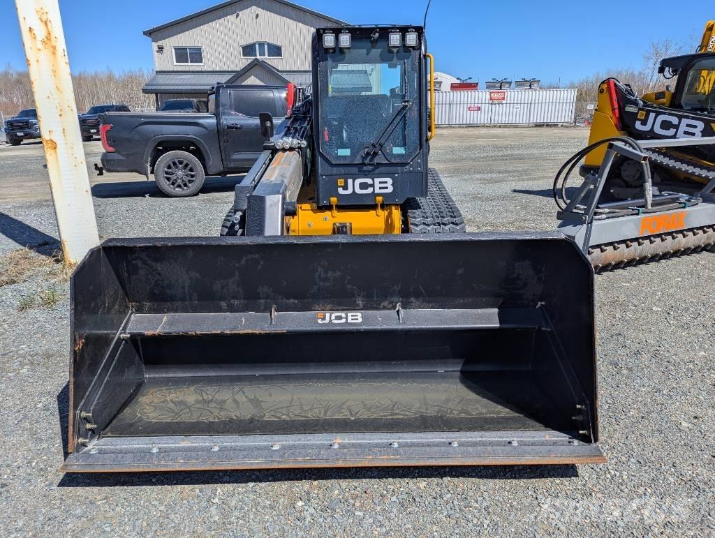 JCB 3TS-8T Lietoti riteņu kompaktiekrāvēji