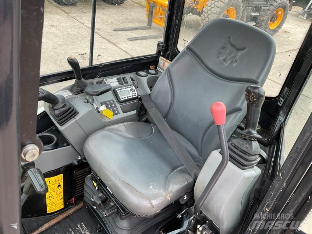 Bobcat E 27 Mini ekskavatori < 7 t
