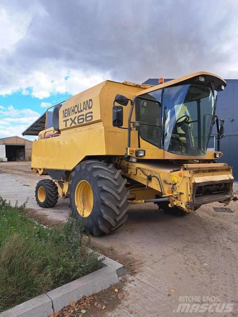 New Holland TX 66 Ražas novākšanas kombaini