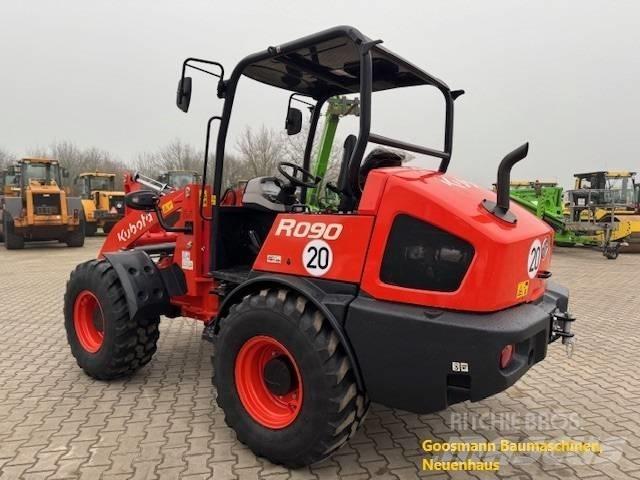 Kubota R 090 Iekrāvēji uz riteņiem