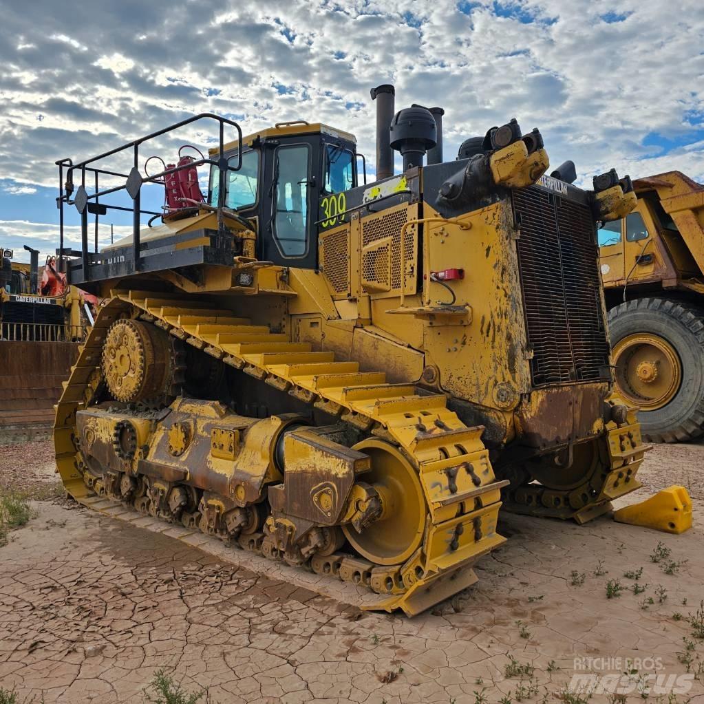 CAT D11R Kāpurķēžu buldozeri
