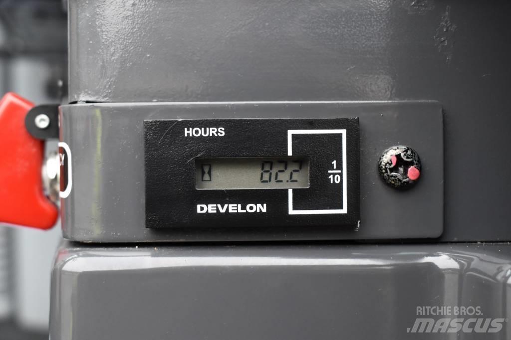 Develon DX27Z-7 Mini ekskavatori < 7 t