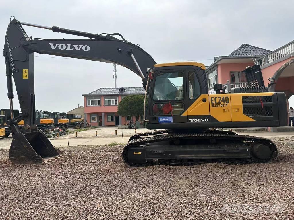 Volvo EC 240 Kāpurķēžu ekskavatori
