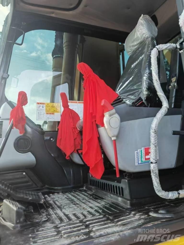 Komatsu 200-8 Kāpurķēžu ekskavatori