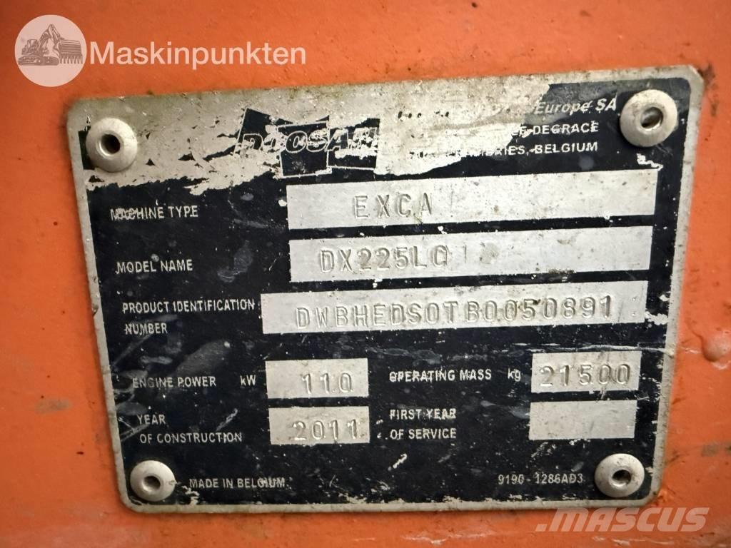 Doosan DX 225 LC Kāpurķēžu ekskavatori