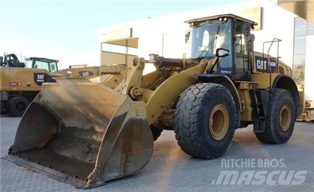 CAT 966M Iekrāvēji uz riteņiem