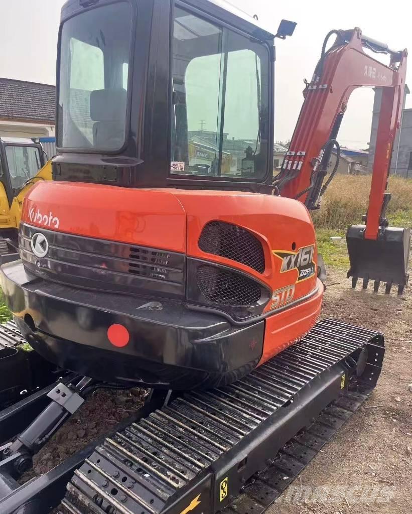 Kubota 161 Kāpurķēžu ekskavatori