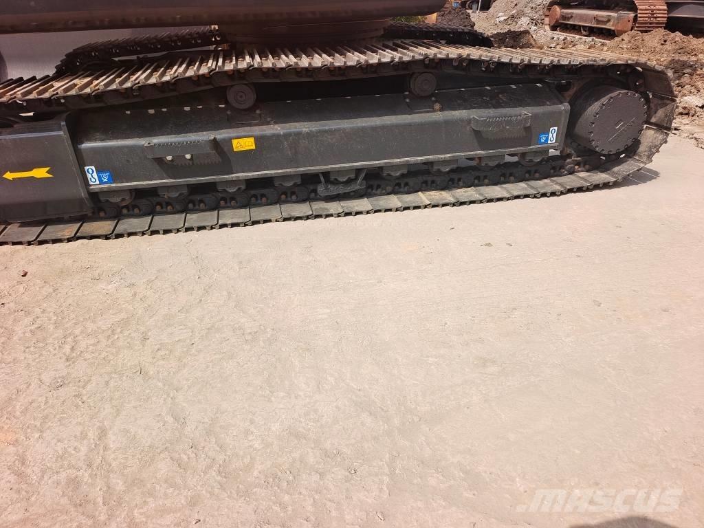 Hyundai HX 220 LC Kāpurķēžu ekskavatori