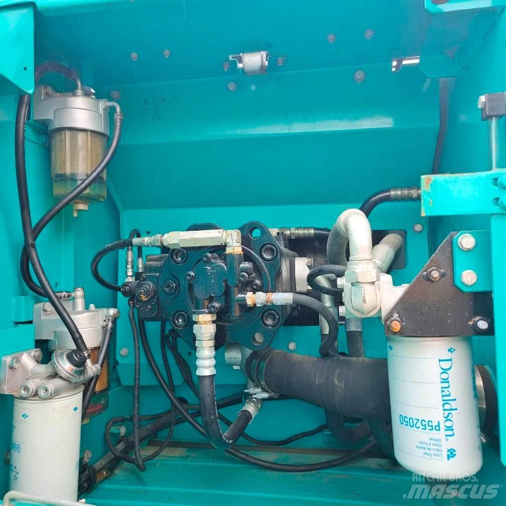 Kobelco SK 200 Kāpurķēžu ekskavatori
