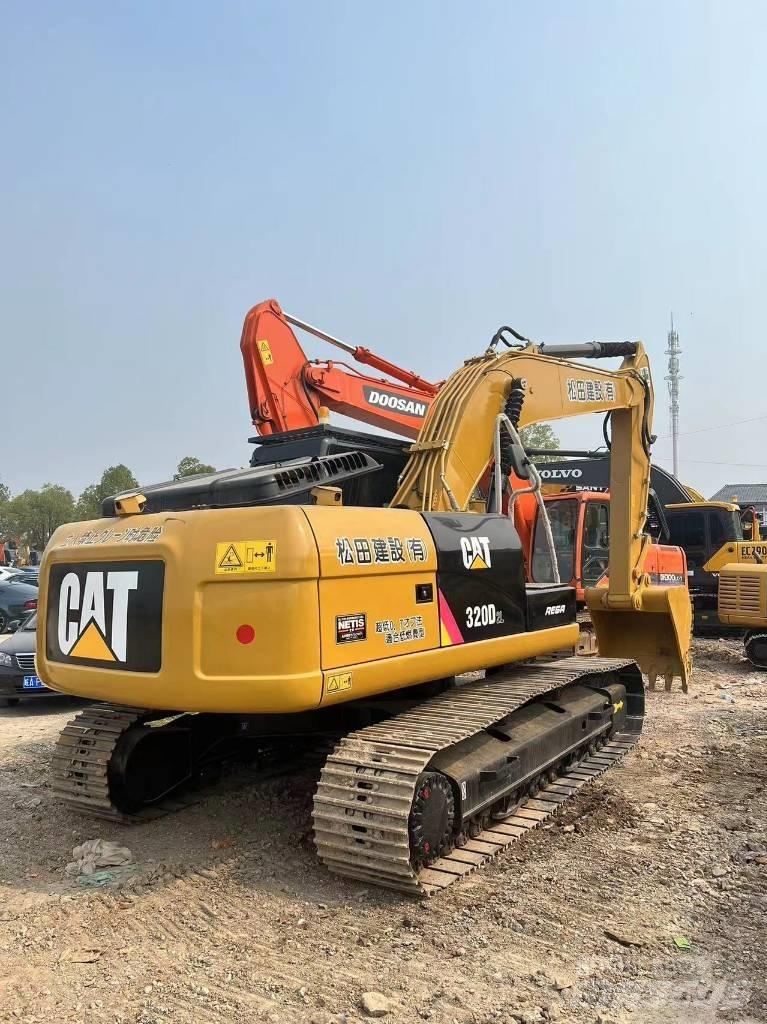 CAT 320 D Kāpurķēžu ekskavatori