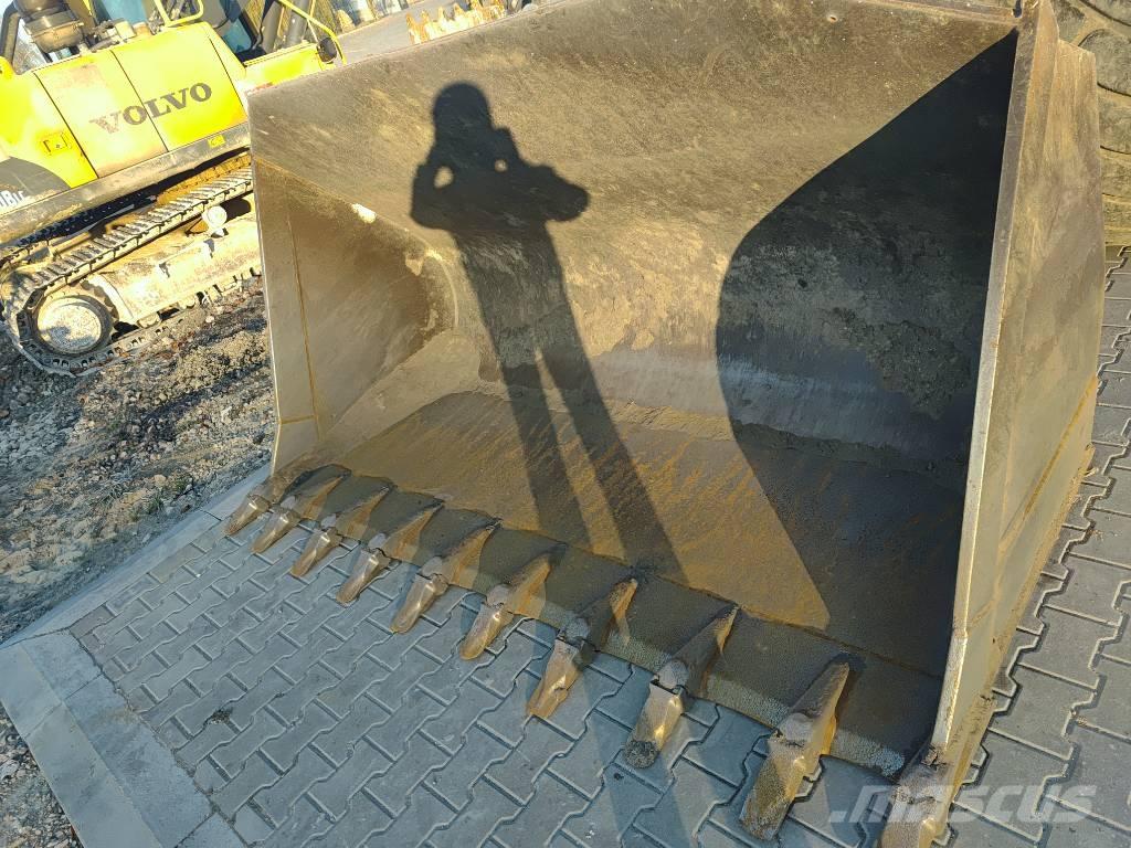 Hitachi ZW 310 Iekrāvēji uz riteņiem