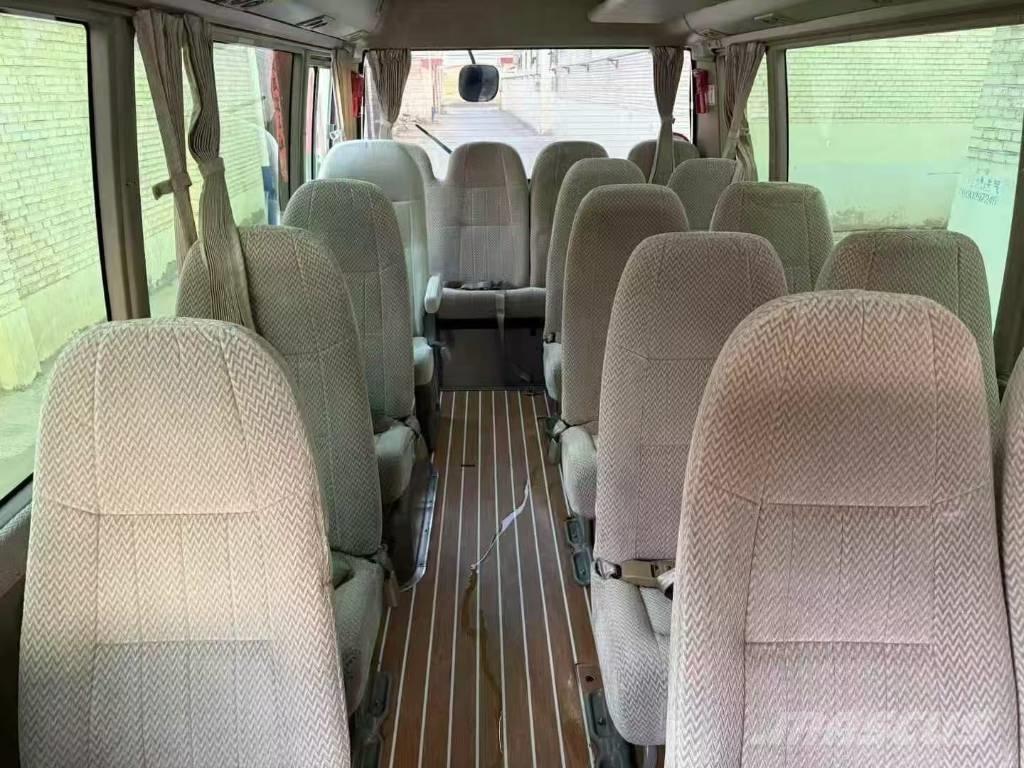 Toyota Coaster Bus Mikroautobusi