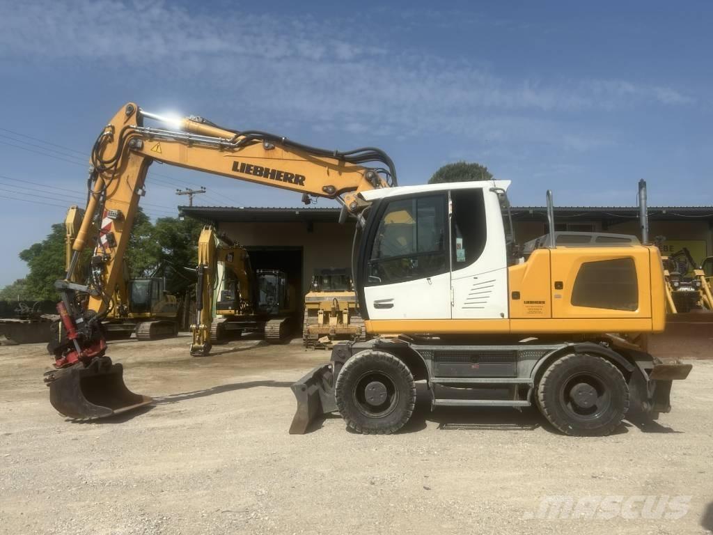Liebherr 918 Ekskavatori uz riteņiem