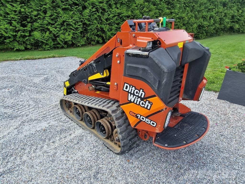 Ditch Witch SK 1050 Lauksaimniecības pacēlāji