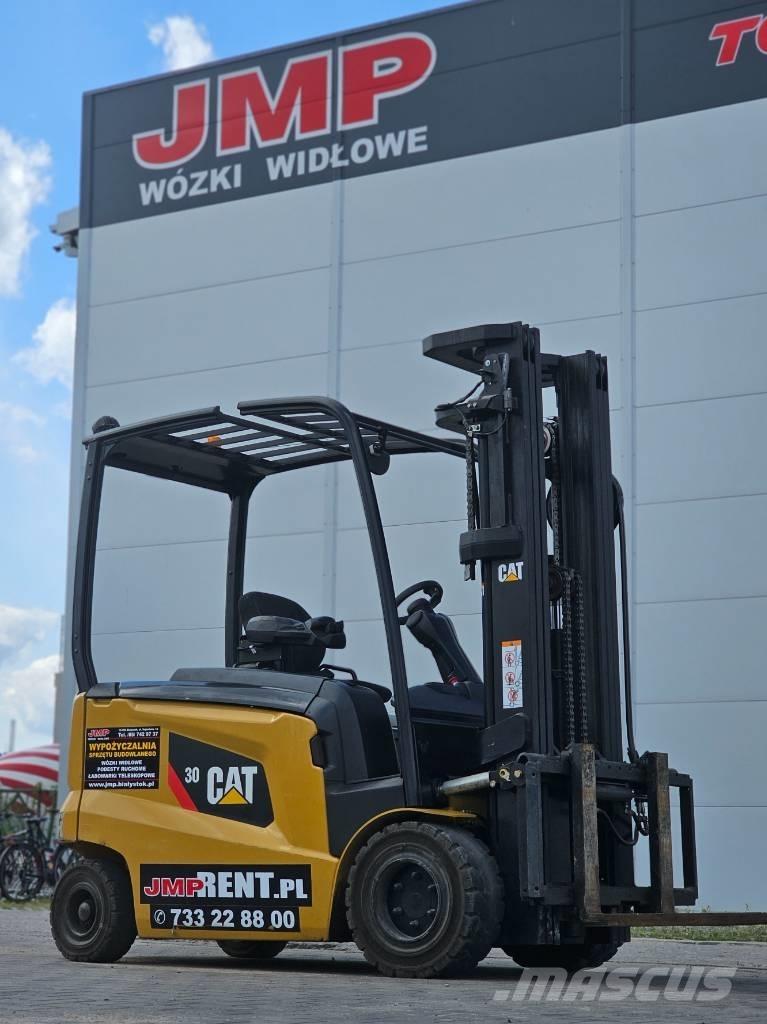 CAT EP 30 CN Elektriskie iekrāvēji