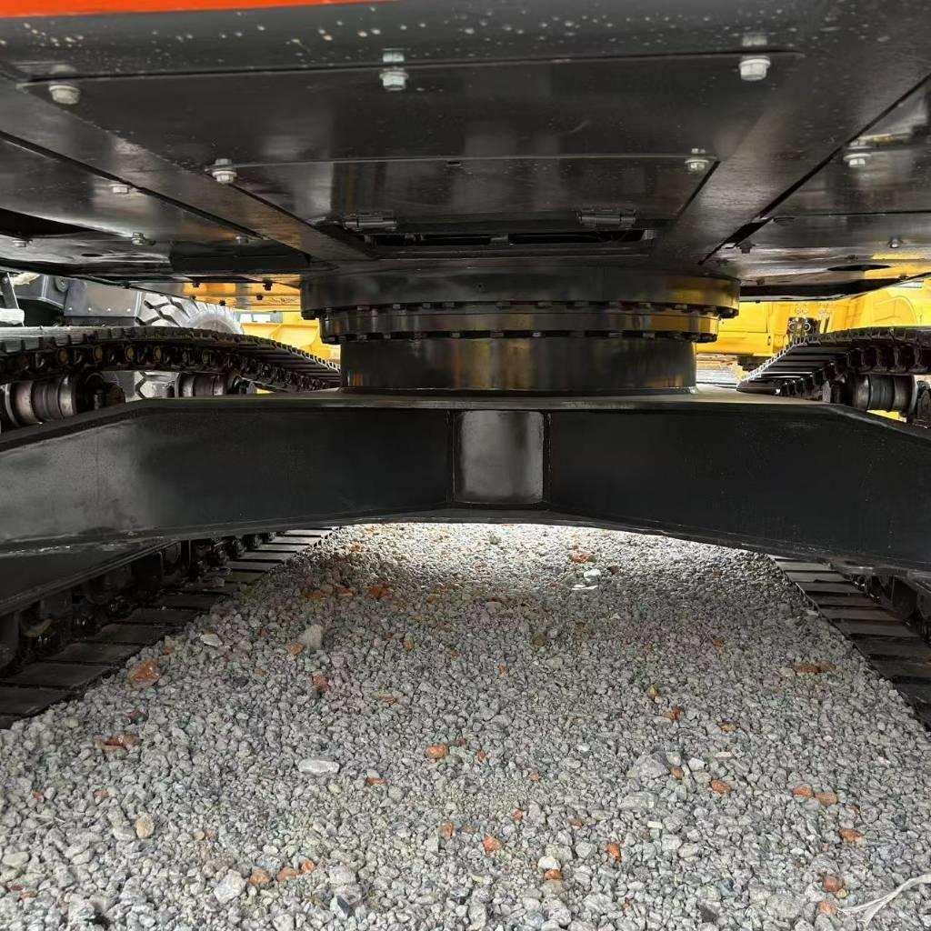 Doosan 300LC-9C Kāpurķēžu ekskavatori