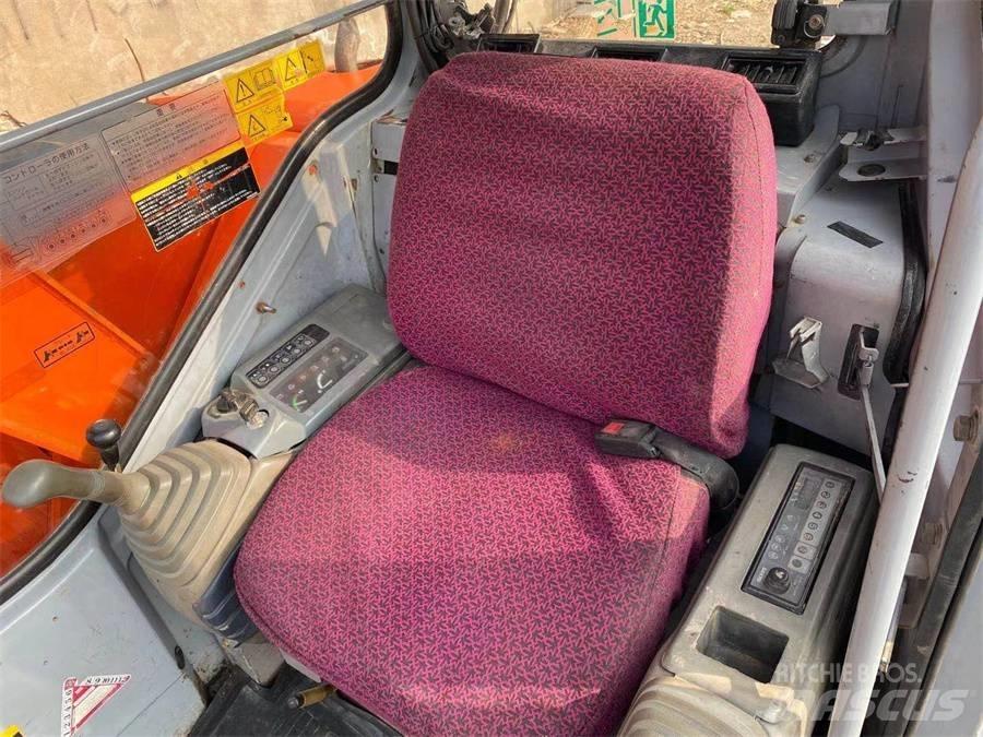 Hitachi EX75 Kāpurķēžu ekskavatori
