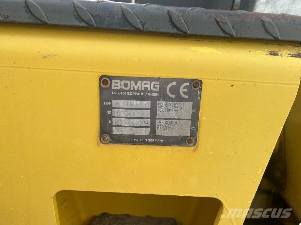Bomag BW 120 AC-3 Divvalču grunts veltņi